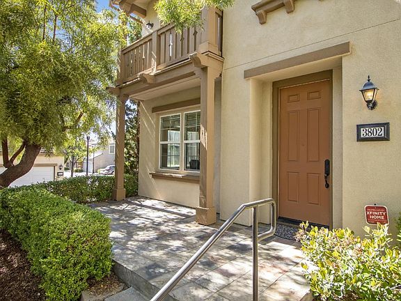 3rd image of 3802 Evangelho Cir