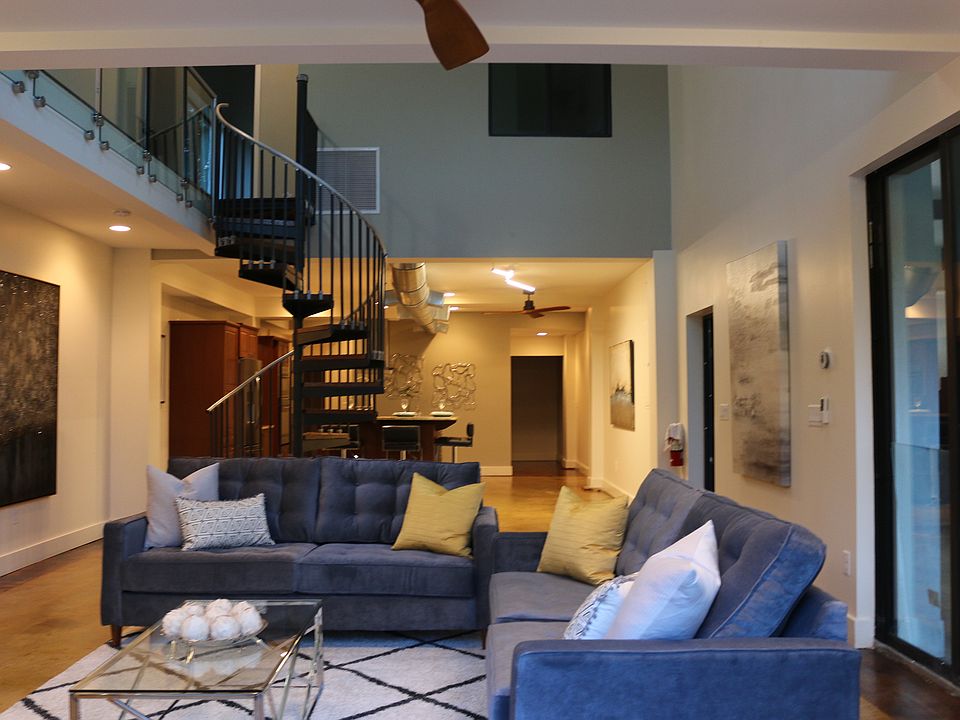2nd image of 247 N Woodland Blvd #500