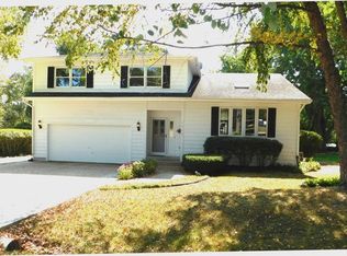 1715 Sundown Ln, Johnsburg, IL 60051