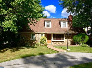 995 E Lancaster Ave, Bryn Mawr, PA 19010