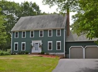 25 Arrowhead Rd, Wrentham, MA 02093