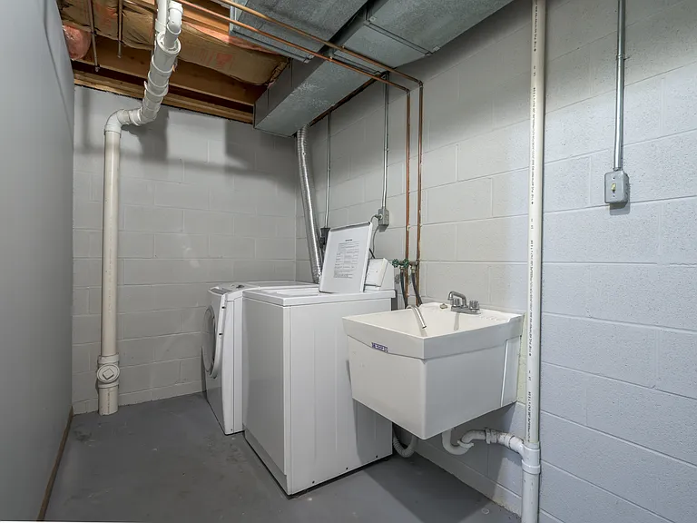 Long Drive Townhomes - Greater Akron — Photo 17