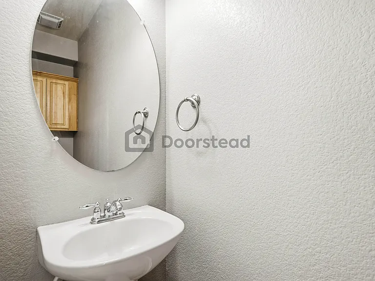 4803 Pecan Springs Rd #B — Photo 17