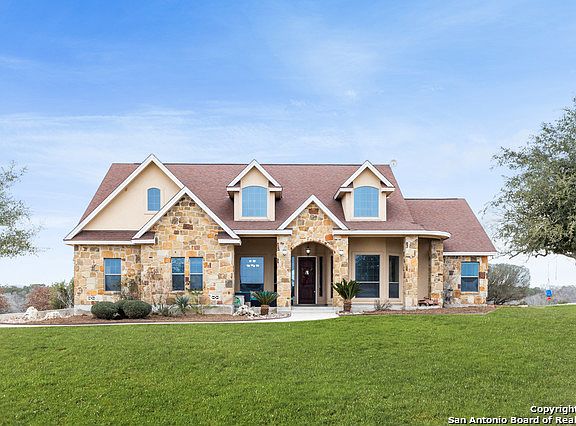 2nd image of 209 Abrego Lake Dr