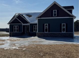 1306 General Puller Hwy, Saluda, VA 23149