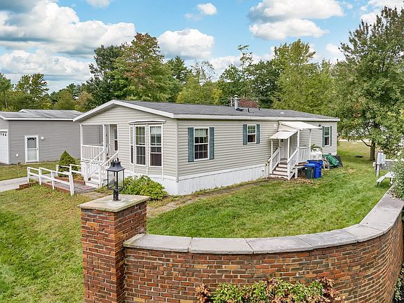 5th image of 401 King Arthur Ct