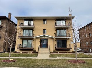 5718 106th St APT 2E, Chicago Ridge, IL 60415