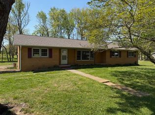 12 Perkins Rd, Fayetteville, TN 37334