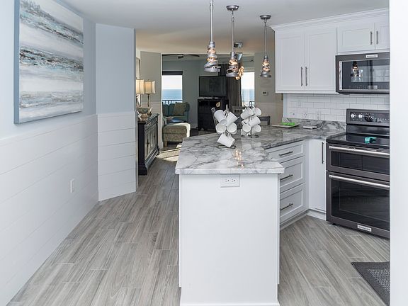 5th image of 4810 Westwinds Dr #4810