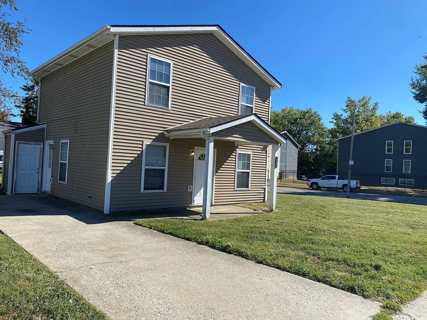 3 Bedrooms. All electric. Storage shed. 20261006 — Photo 2