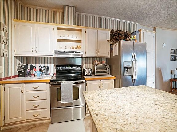 3rd image of 10885 Ramsey Blvd