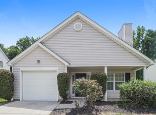 524 Moss Stream Ln, Charlotte, NC 28214
