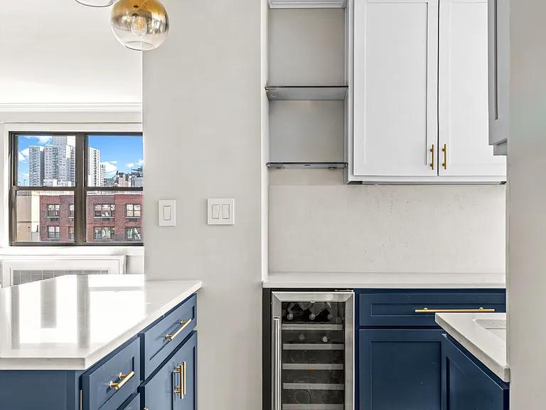 301 E 63rd St #15F — Photo 6