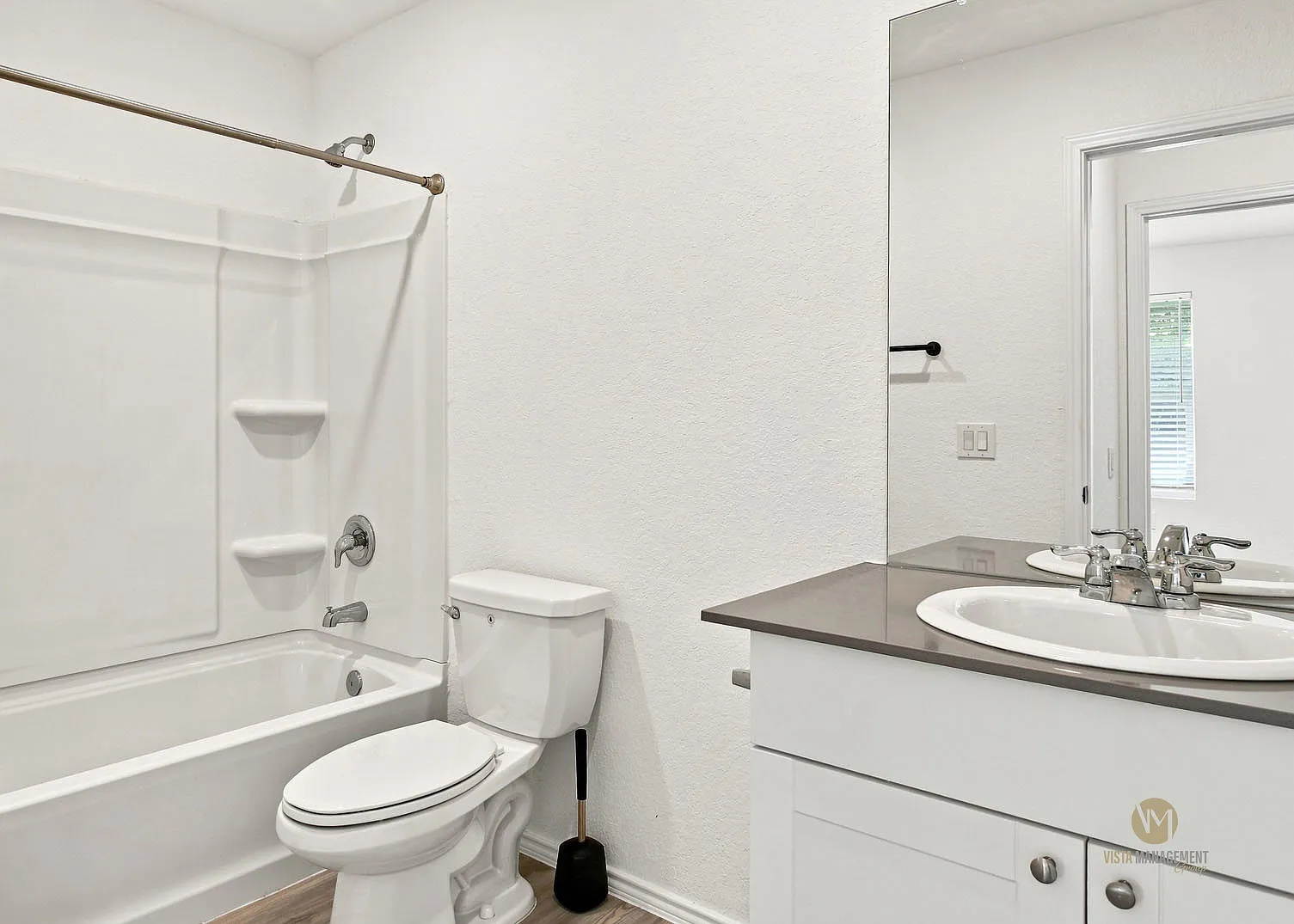 3 bed, 1226 sqft, $1,600 — Photo 4