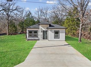 120 Running Deer Rd, Mabank, TX 75156