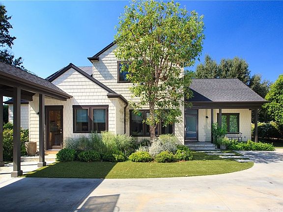 3rd image of 23237 W Dolorosa St