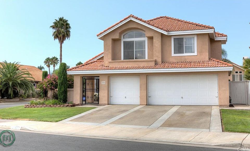 1st image of 39591 Coral Sky Ct