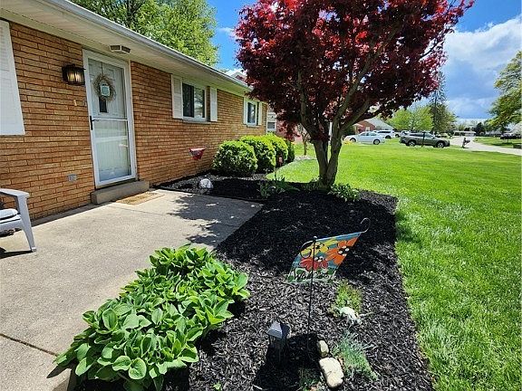 3rd image of 1078 Trianon Dr