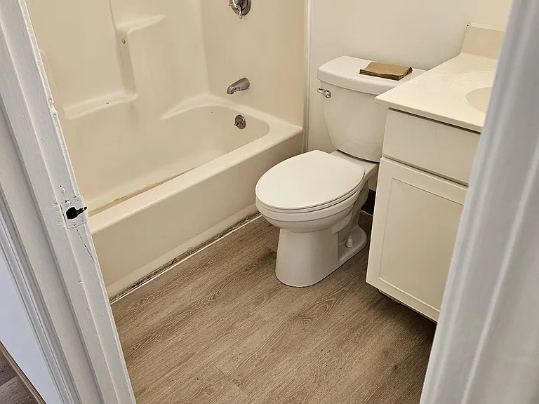 75 Scotch Pond Pl #31 — Photo 5