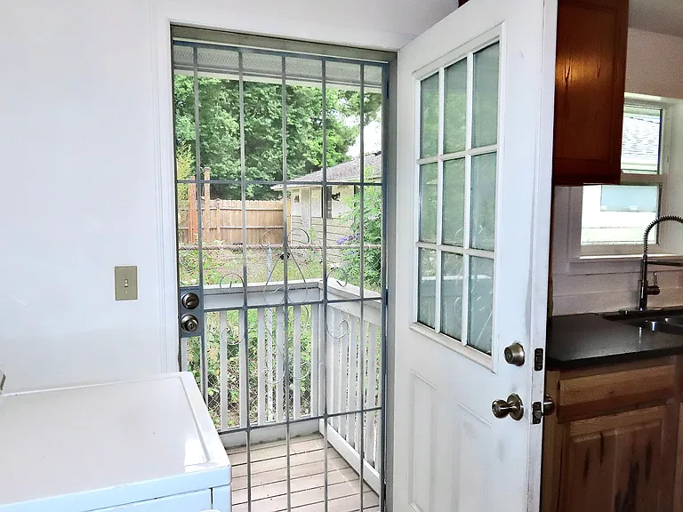 5814 Renton Ave S — Photo 8