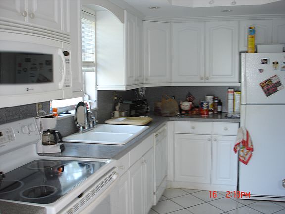 4th image of 1020 94th St APT 203