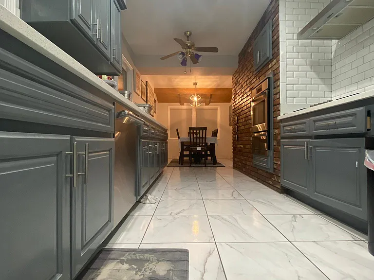 15735 Superior St — Photo 25