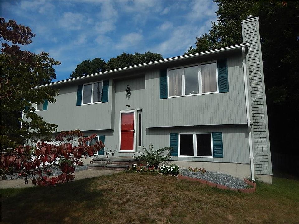 1st image of 28 Chaple Dr