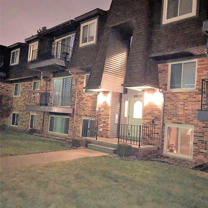 1st image of 116 Riviera Dr #17