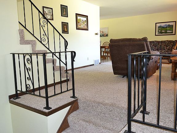 4th image of 1540 Southhampton Dr