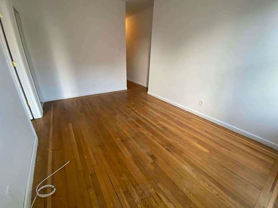 1st image of 25-52 38th St #3CO