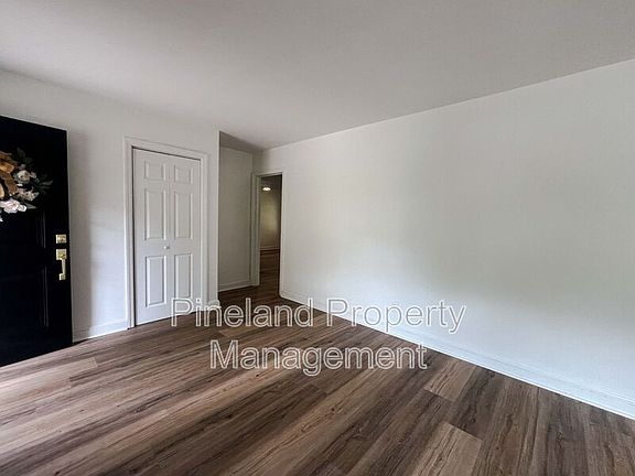 2nd image of 1009 Martindale Dr