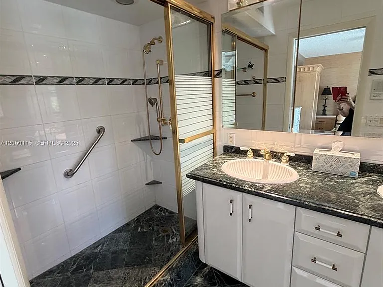 612 NE 25th Ave #51 — Photo 17