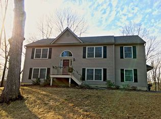 16 Sherwood Ln, Lloyd, NY 12528