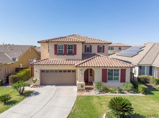 10306 Onyx Peak Ln, Bakersfield, CA 93311