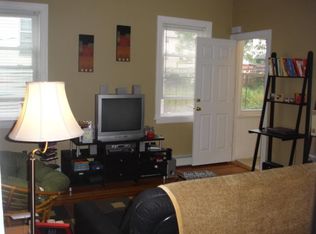 598 Wickenden St APT 2R, Providence, RI 02903