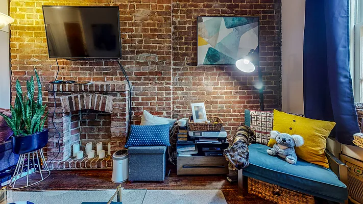 Rented by Bond New York | media 20