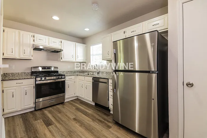 1821 Whiteoak Dr — Photo 10