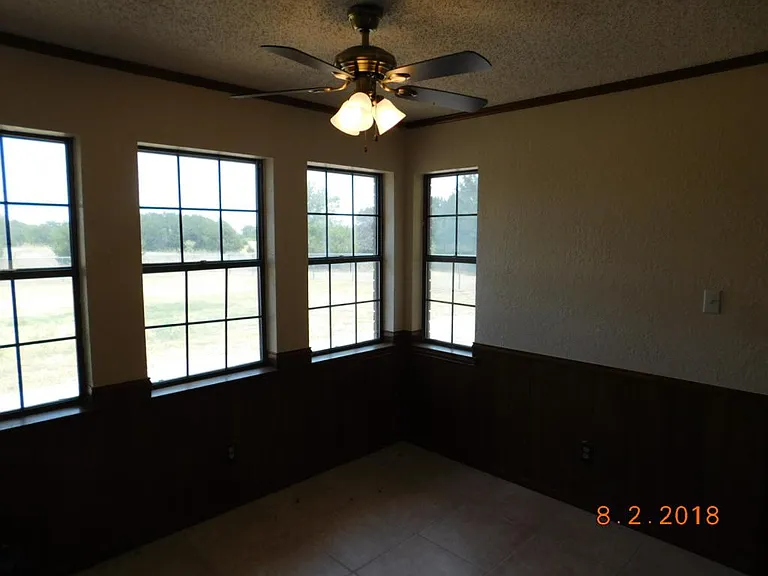 2315 E Highway 190 — Photo 15