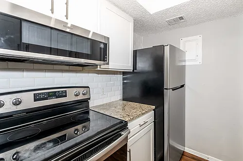 Lamar Place Apartments Photo 1