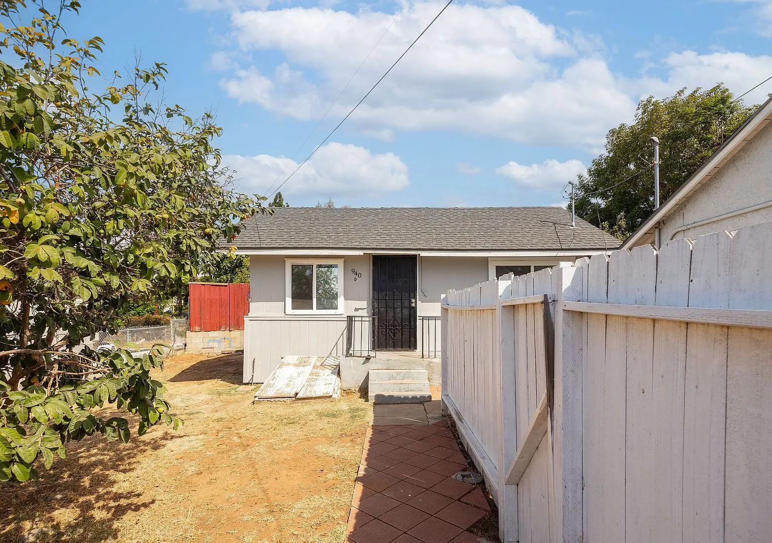 940 Arcadia Pl Units A-E — Photo 2