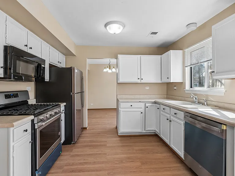 1317 Spalding Dr — Photo 5
