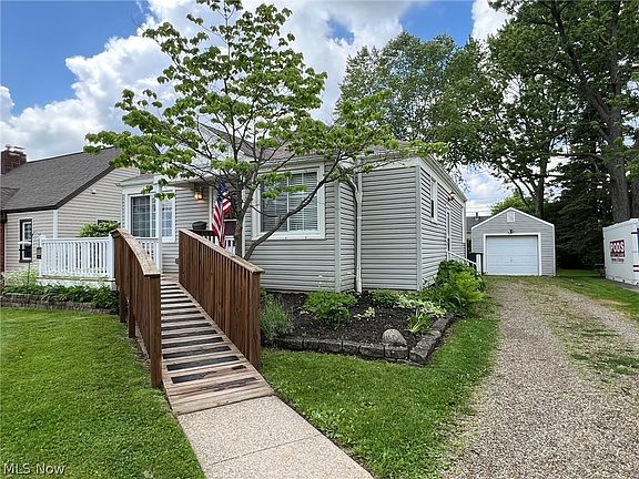2nd image of 168 Overlook Ave