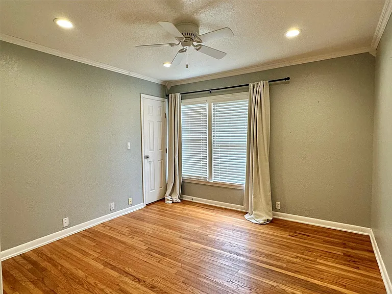 1509 Vine St — Photo 13