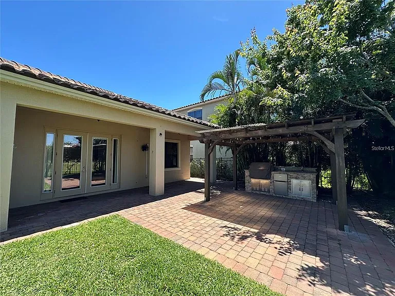 8244 Prestbury Dr — Photo 26