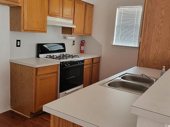 4th image of 8721 NE 46th St