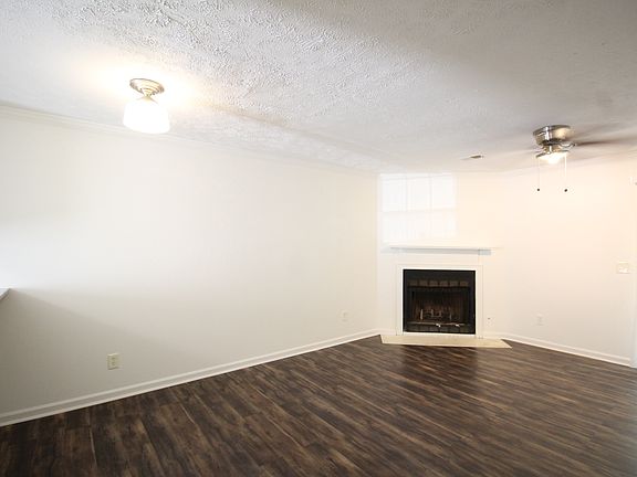 5th image of 4031 Bayside Cir