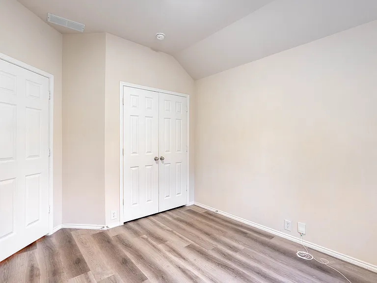 2505 Monroe Dr — Photo 14