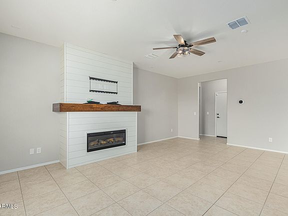 4th image of 21205 W Holly Street