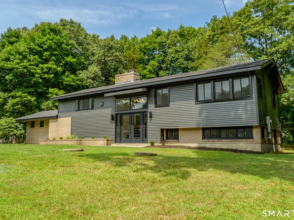 88 Grand View Ter, Brooklyn, CT 06234