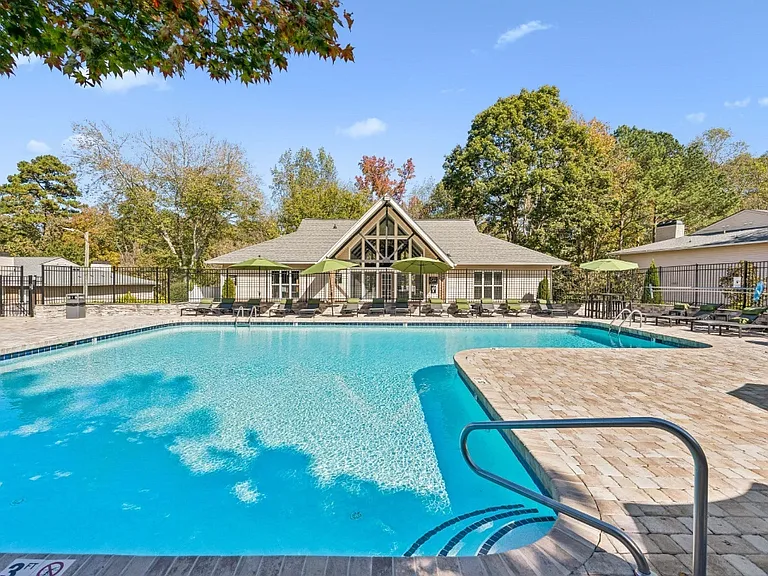 Park Ridge Estates — Photo 1